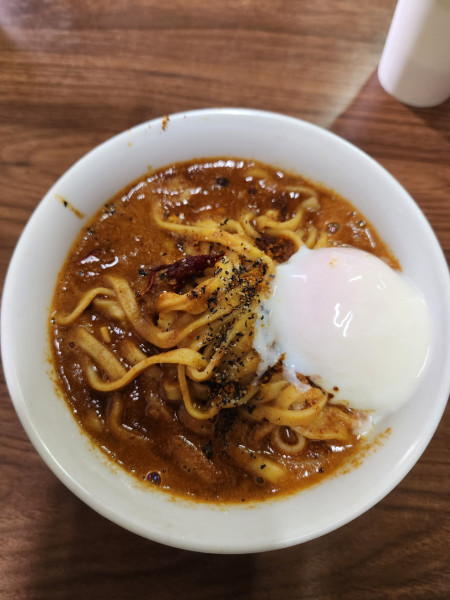 「黒カラシビ麺」@龍門瀑の写真