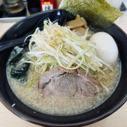 ネギラーメン(醤油)＋味付たまご
