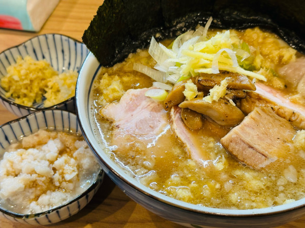 「濃厚生姜醤油ラーメン 他 1,800円」@ラーメンパーク あずーるの写真