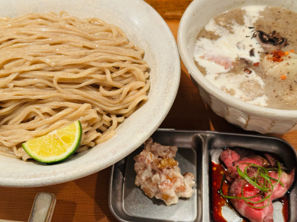 「マッシュルームのつけめん 他 2,550円」@Homemade Ramen 麦苗の写真