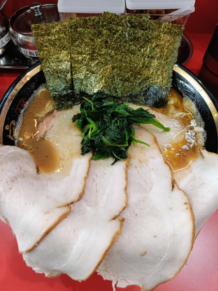 「燻製チャーシュー麺」@大輝家直系横浜家系ラーメン 大元家の写真