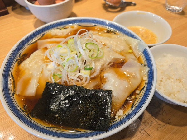「朝らー専用ワンタン中華そば(ワンタン5個入り)・朝らー専用大」@つじ田 東陽町店の写真
