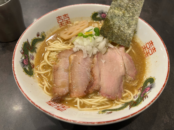 「濃厚煮干しらーめん」@西永福の煮干箱の写真