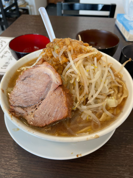 「ラーメン中盛(ヤサイ、アブラ)」@ラーメンたかしの写真