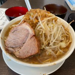 ラーメン中盛(ヤサイ、アブラ)