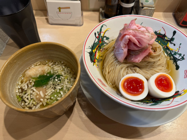 「ちょっとづつ鰹昆布水つけめん1400円」@つけめん金龍の写真