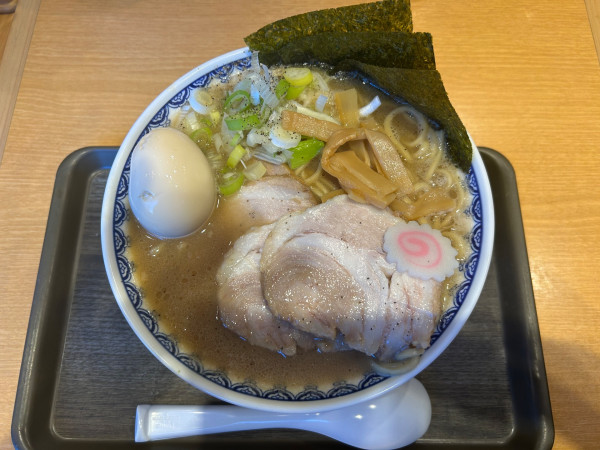 「特製中華そば 並 1090円」@次念序の写真