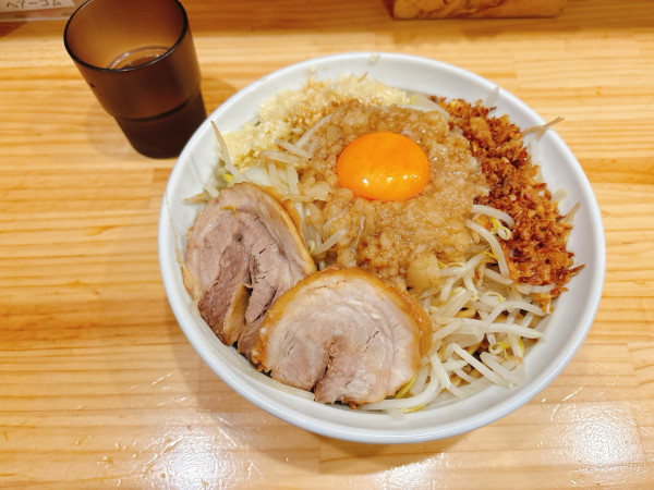 「汁無し大」@麺処 エイトの写真