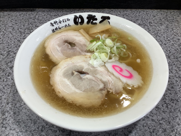 「醤油ラーメン　850円」@青竹手打ち佐野らーめん いたるの写真