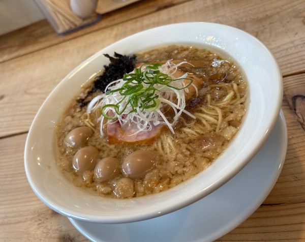 「swallow鶏ソバ 醤油＋うずらの味玉」@The Noodles & Saloon Kiriyaの写真