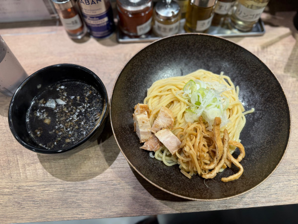 「喰狼つけ麺(メンマ.きつね.ねぎ)オープン特価700円」@喰狼の写真