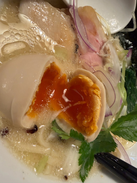 「鶏白湯光の葉らーめん　1200円」@めん結び 光の葉の写真