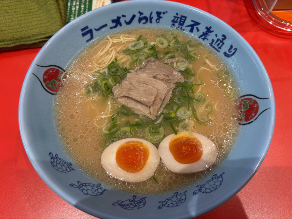 「長浜ラーメン@680+味玉@120」@長浜ラーメン ラーメンらぼ 親不孝通りの写真
