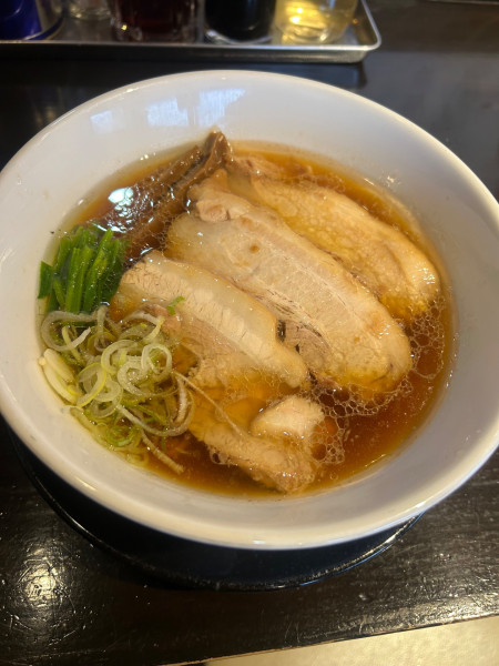 「チャーシューめん〈醤油〉1,100円」@柳麺まる重の写真