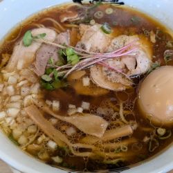 突発限定 丈六風水鶏醤油らーめん