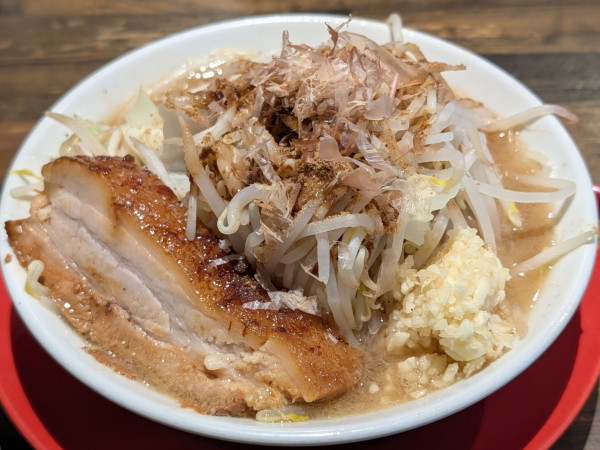 「魚介ラーメン（1,080円）」@麺と飯 トンじろの写真