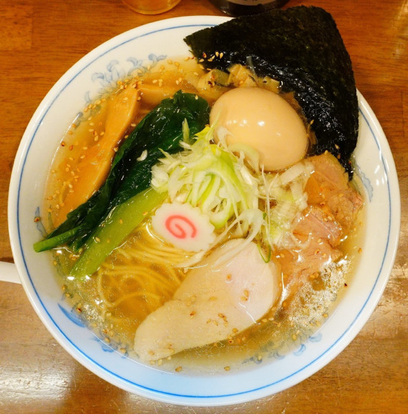 「塩らーめん＋味玉＋瓶ビール」@らーめん曳舟の写真