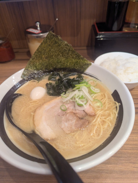 「『リニューアル記念』TUKASAラーメン」@横濱とんこつTUKASA 蒲田店の写真
