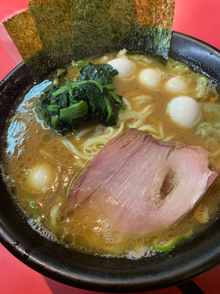 「ラーメン(うずら)」@横浜ラーメン とんこつ家 鹿島店の写真