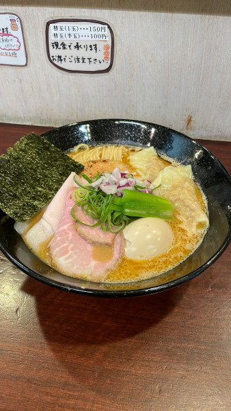 「特製濃厚鶏そば」@麺屋 七利屋の写真