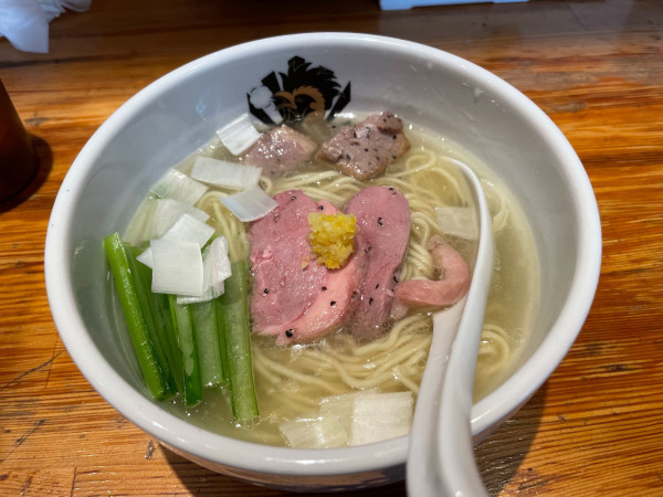 「鴨中華そば塩」@満鶏軒の写真
