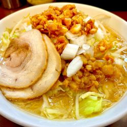 豚そば（1150円）、CP（焼豚）