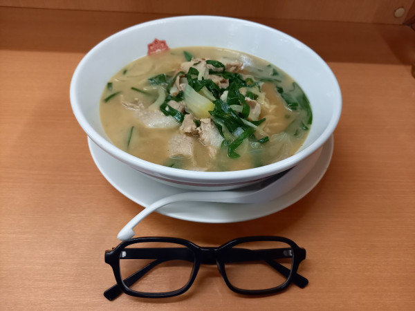 「肉ニラらーめん700円(麵大盛80円)」@日高屋 蒲田南口店の写真