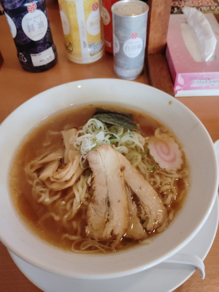 「醤油490円 大盛110円柔濃 餃子200円 辛子ニンニク」@幸楽苑 若柴店の写真