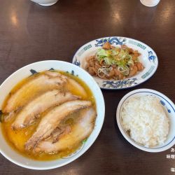 味噌肉ラーメン　塩川鳥モツ