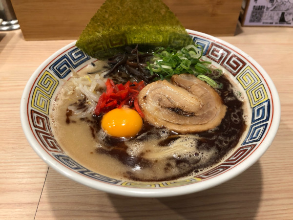 「肥後らぁめん黒」@オリオン食堂の写真