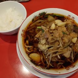 スタミナらーめん・小盛+サービスライス（¥950）