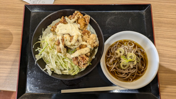 「唐揚げ丼セット（タルタル）」@たぬ吉 山新グランステージつくば店の写真