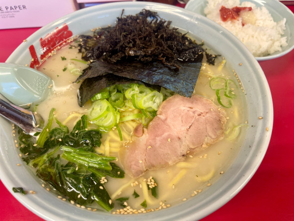 「塩 大盛 TP岩のり」@山岡家 川島店の写真