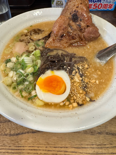 「ぽんリブラーメン1300円」@九州博多らーめん ぽんこつ亭の写真
