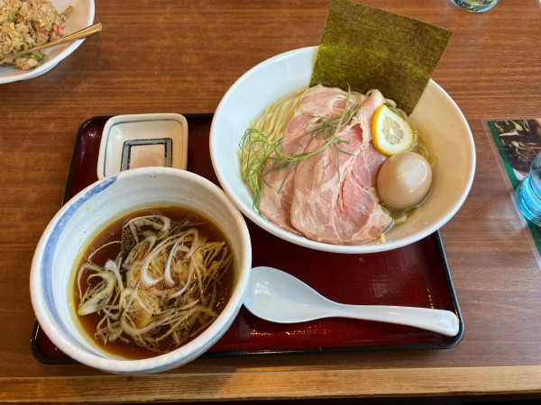 「昆布水つけ麺大盛り」@麺や十兵衛 川越藤間店の写真