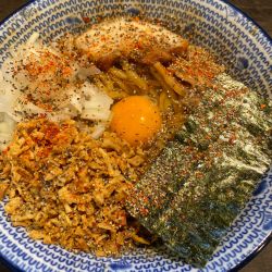 まぜそば並　1100円