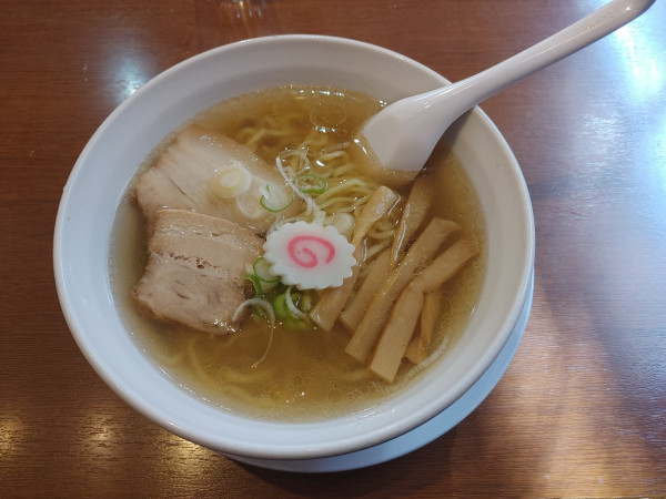 「貝出汁白醤油中華そば　800円」@喜多方ラーメン専門店 喜鈴 喜多方店の写真