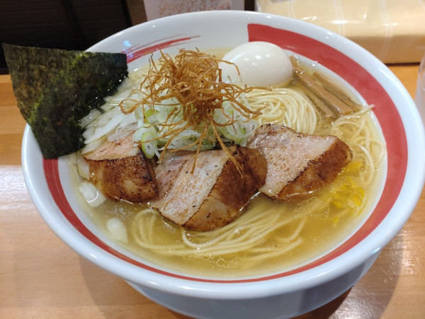 「特製塩らぁ麺大盛」@麺処 桂の写真