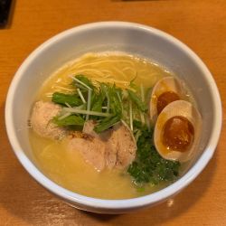 味玉濃厚鶏白湯らーめん 塩