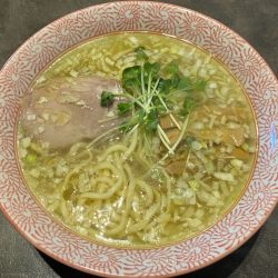 地鶏塩中華そば913円他