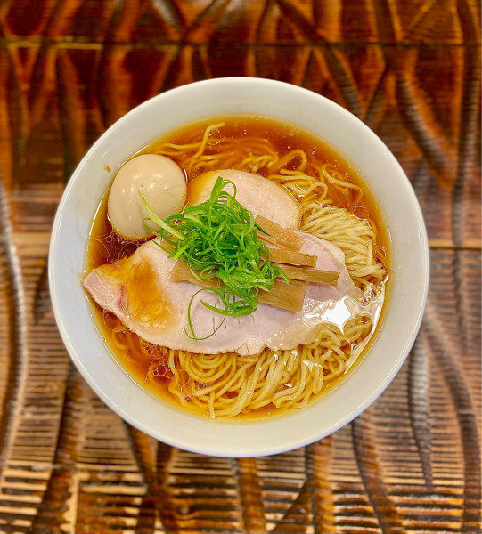 「中華そば【大】+味玉」@中華そばビートの写真