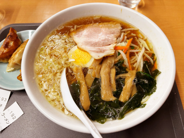 「ラーメン+餃子3個」@中華 みなみの写真