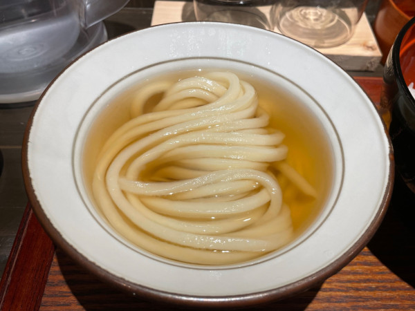 「天丼と半かけうどんセット　￥１８００」@翔太のうどんの写真