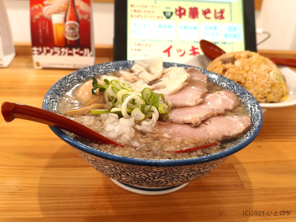 「“贅沢盛”背脂中華そば 麺大盛り」@中華そば イッキューの写真