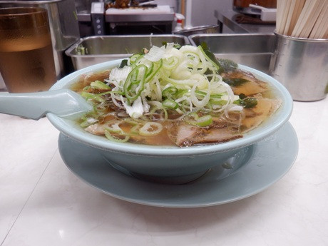 「中華そば＋ワカメ」@ニューともちんラーメンの写真
