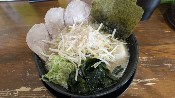 「特製ラーメン醤油」@豚骨ラーメン専門店 とんちゃん 鎌ヶ谷店の写真