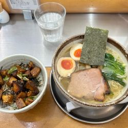 鶏味玉しおと味豚ごはん