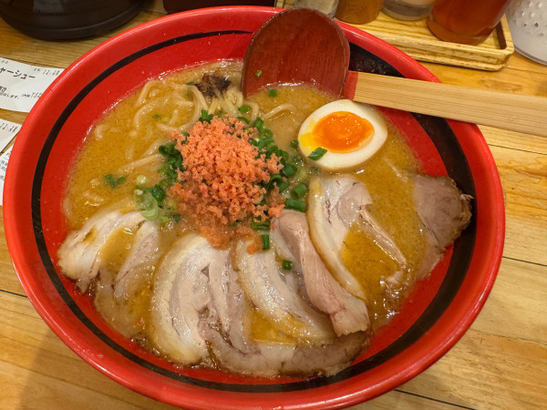 「えび味噌ラーメン(あじわい•太麺)チャーシュー3枚」@えびそば一幻 八重洲地下街店の写真