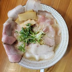 淡麗塩チャーシュー