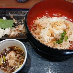 辛みおろしそば 1000円